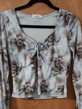 Rebellious Dreamer Taupe Semi Sheer Floral Tie Front Long Sleeve Top Size Large